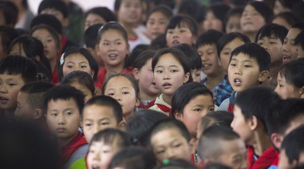 “六一微心愿，愛(ài)心暖童心”湘江電纜攜手村長(zhǎng)李銳愛(ài)心傳遞 點(diǎn)亮未來(lái)